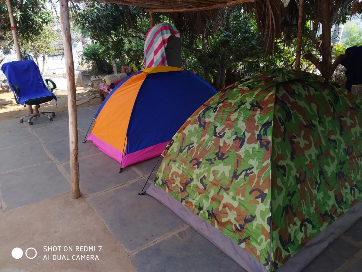 Drunken Monkey Camping Site Hotel Hampi Exterior foto